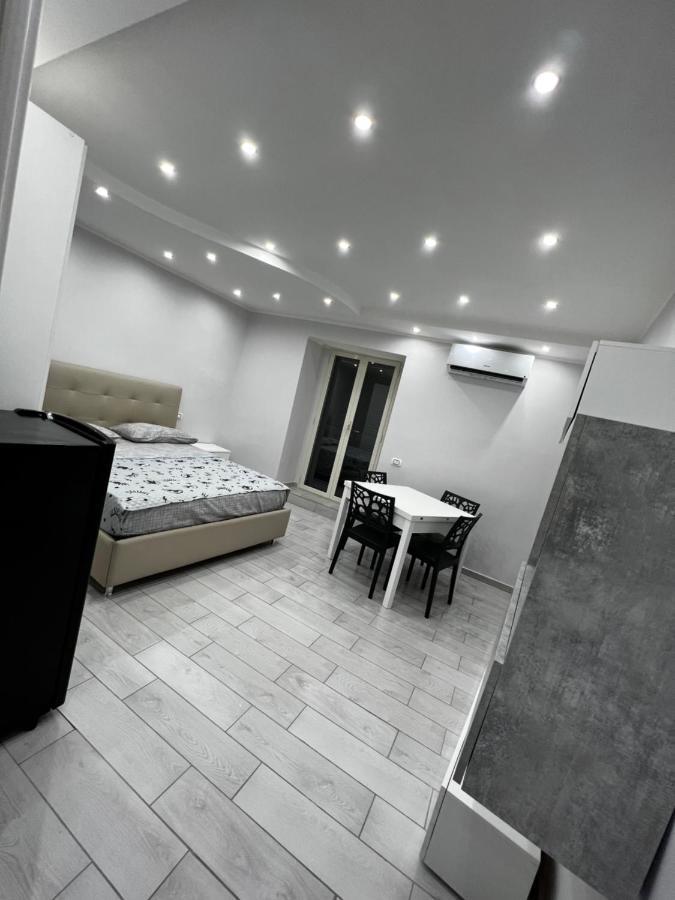 Smart'S House Deluxe Quartieri Spagnoli Napoli Bagian luar foto
