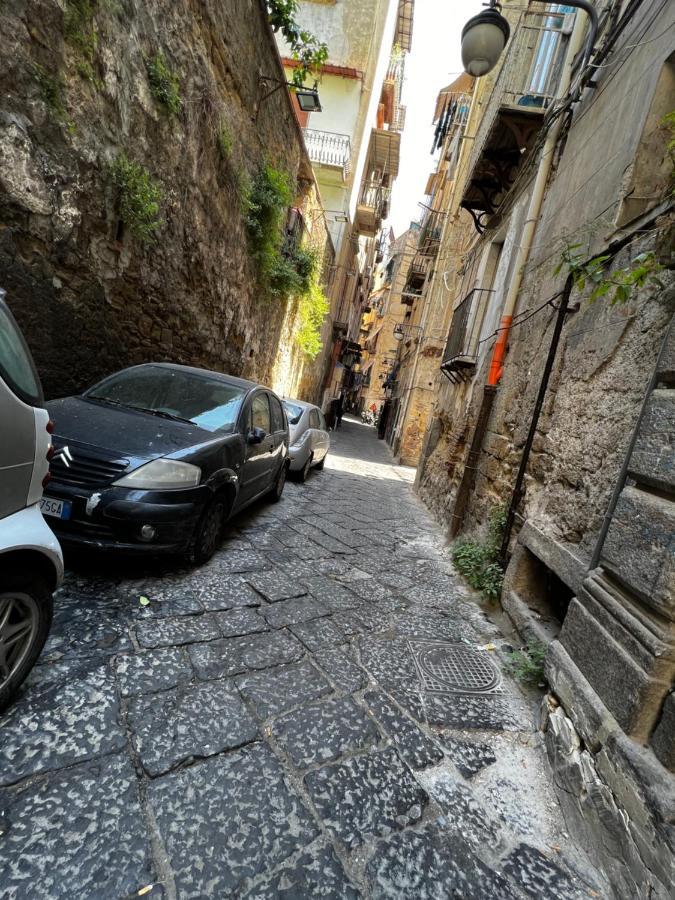 Smart'S House Deluxe Quartieri Spagnoli Napoli Bagian luar foto